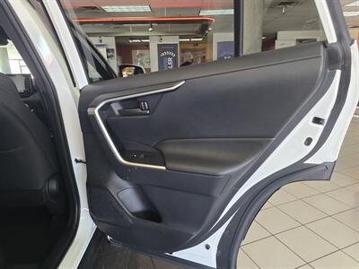 2021 Toyota RAV4 Prime SE 4DR SUV AWD   - Photo 15 - Hamilton, OH 45015