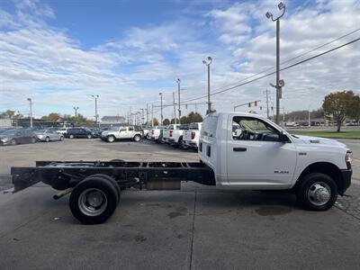 2020 RAM 3500 Tradesman 2DR REGULAR CAB/HEMI/CHASSIS   - Photo 5 - Hamilton, OH 45015