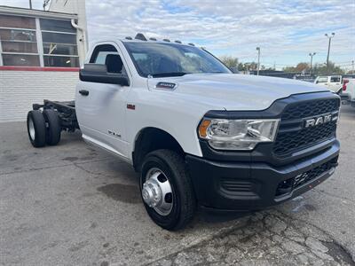 2020 RAM 3500 Tradesman 2DR REGULAR CAB/HEMI/CHASSIS   - Photo 4 - Hamilton, OH 45015