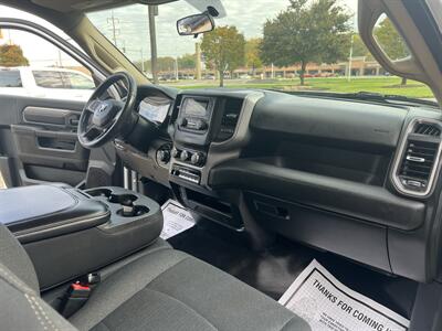 2020 RAM 3500 Tradesman 2DR REGULAR CAB/HEMI/CHASSIS   - Photo 17 - Hamilton, OH 45015