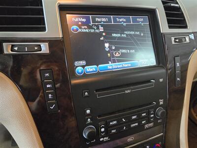 2010 Cadillac Escalade ESV Premium Luxury 4DR SUV AWD   - Photo 25 - Hamilton, OH 45015