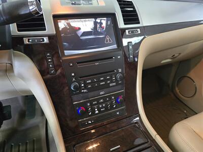 2010 Cadillac Escalade ESV Premium Luxury 4DR SUV AWD   - Photo 27 - Hamilton, OH 45015