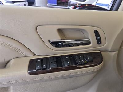 2010 Cadillac Escalade ESV Premium Luxury 4DR SUV AWD   - Photo 21 - Hamilton, OH 45015