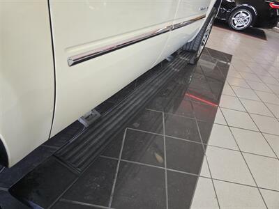 2010 Cadillac Escalade ESV Premium Luxury 4DR SUV AWD   - Photo 36 - Hamilton, OH 45015