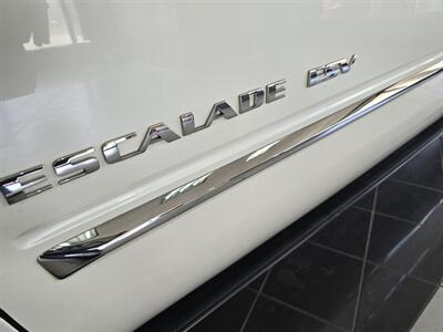 2010 Cadillac Escalade ESV Premium Luxury 4DR SUV AWD   - Photo 37 - Hamilton, OH 45015
