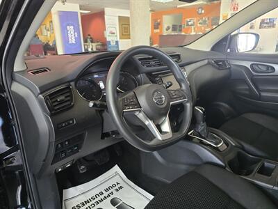 2021 Nissan Rogue SPORT S 4DR CROSSOVER AWD   - Photo 8 - Hamilton, OH 45015