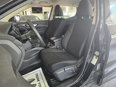 2021 Nissan Rogue SPORT S 4DR CROSSOVER AWD   - Photo 9 - Hamilton, OH 45015