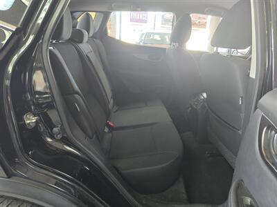 2021 Nissan Rogue SPORT S 4DR CROSSOVER AWD   - Photo 16 - Hamilton, OH 45015