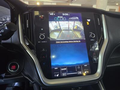 2021 Subaru Outback Premium 4DR CROSSOVER AWD   - Photo 24 - Hamilton, OH 45015