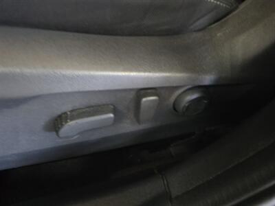 2021 Subaru Outback Premium 4DR CROSSOVER AWD   - Photo 21 - Hamilton, OH 45015