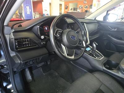 2021 Subaru Outback Premium 4DR CROSSOVER AWD   - Photo 8 - Hamilton, OH 45015