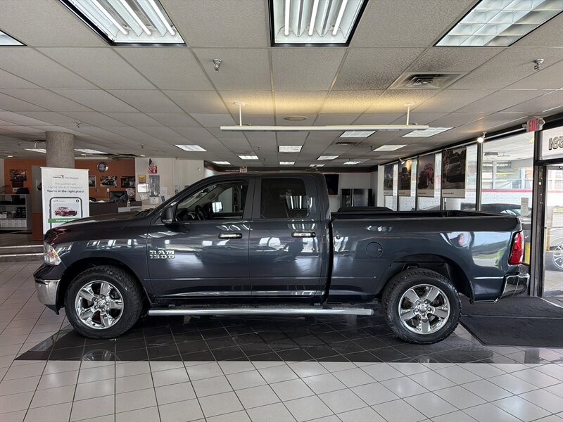 2018 RAM 1500 Big Horn/QUAD CAB/4X4 - Photo 2 - Hamilton, OH 45015