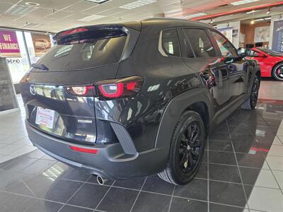 2024 Mazda CX-50 2.5 S Preferred 4DR SUV AWD   - Photo 4 - Hamilton, OH 45015
