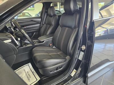 2024 Mazda CX-50 2.5 S Preferred 4DR SUV AWD   - Photo 9 - Hamilton, OH 45015