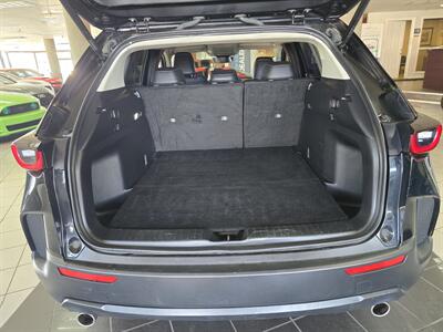 2024 Mazda CX-50 2.5 S Preferred 4DR SUV AWD   - Photo 30 - Hamilton, OH 45015