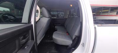 2015 RAM 3500 Tradesman 4DR CREW CAB 4X4   - Photo 24 - Hamilton, OH 45015