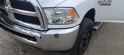 2015 RAM 3500 Tradesman 4DR CREW CAB 4X4   - Photo 38 - Hamilton, OH 45015