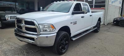 2015 RAM 3500 Tradesman 4DR CREW CAB 4X4   - Photo 2 - Hamilton, OH 45015