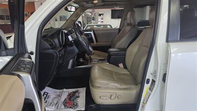2011 Toyota 4Runner Limited 4DR SUV 4X4 - Photo 9 - Hamilton, OH 45015