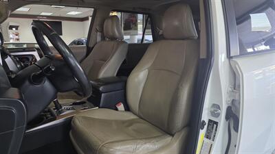 2011 Toyota 4Runner Limited 4DR SUV 4X4 - Photo 10 - Hamilton, OH 45015