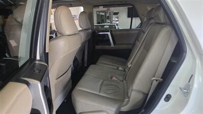 2011 Toyota 4Runner Limited 4DR SUV 4X4 - Photo 25 - Hamilton, OH 45015