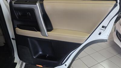 2011 Toyota 4Runner Limited 4DR SUV 4X4 - Photo 30 - Hamilton, OH 45015