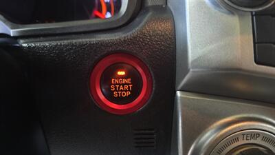 2011 Toyota 4Runner Limited 4DR SUV 4X4 - Photo 19 - Hamilton, OH 45015