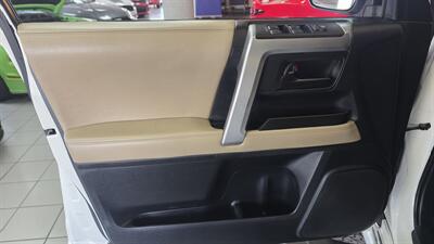 2011 Toyota 4Runner Limited 4DR SUV 4X4 - Photo 24 - Hamilton, OH 45015