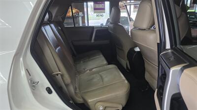 2011 Toyota 4Runner Limited 4DR SUV 4X4 - Photo 28 - Hamilton, OH 45015