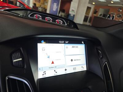 2017 Ford Focus ST4DR HATCHBACK/6SPEED   - Photo 27 - Hamilton, OH 45015
