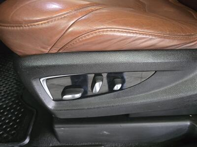 2016 Cadillac Escalade ESV Luxury Collection   - Photo 22 - Hamilton, OH 45015