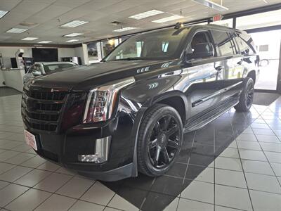 2016 Cadillac Escalade ESV Luxury Collection   - Photo 1 - Hamilton, OH 45015
