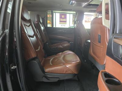 2016 Cadillac Escalade ESV Luxury Collection   - Photo 17 - Hamilton, OH 45015