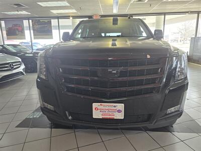 2016 Cadillac Escalade ESV Luxury Collection   - Photo 2 - Hamilton, OH 45015