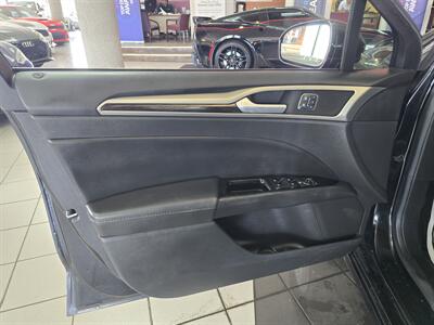 2015 Ford Fusion SE   - Photo 7 - Hamilton, OH 45015