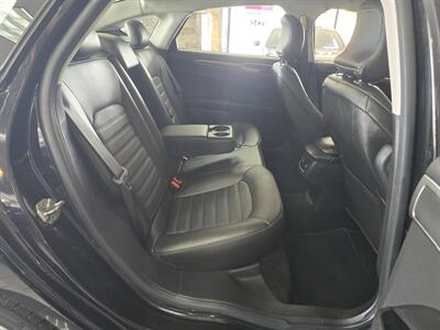 2015 Ford Fusion SE   - Photo 16 - Hamilton, OH 45015