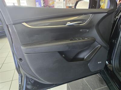 2021 Cadillac XT5 Sport 4DR SUV 4X4   - Photo 7 - Hamilton, OH 45015