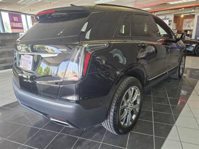 2021 Cadillac XT5 Sport 4DR SUV 4X4   - Photo 4 - Hamilton, OH 45015