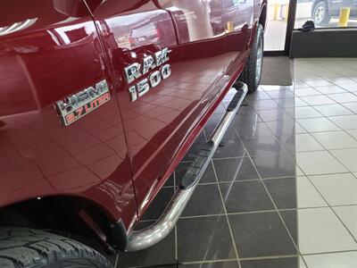 2017 RAM 1500 Express-CREW CAB-4X4-HEMI   - Photo 33 - Hamilton, OH 45015