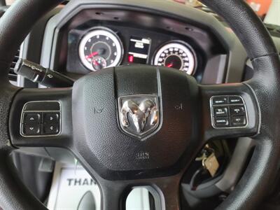 2017 RAM 1500 Express-CREW CAB-4X4-HEMI   - Photo 25 - Hamilton, OH 45015