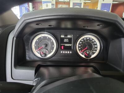 2016 RAM 1500 Express 2DR REGULAR CAB 4X4   - Photo 21 - Hamilton, OH 45015