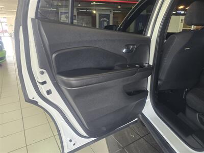 2021 Honda Passport Sport   - Photo 10 - Hamilton, OH 45015