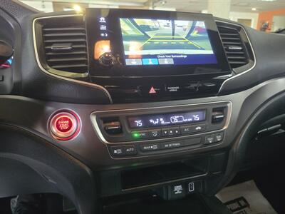 2021 Honda Passport Sport   - Photo 17 - Hamilton, OH 45015