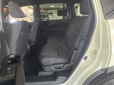 2021 Honda Passport Sport   - Photo 11 - Hamilton, OH 45015