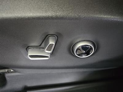 2022 Chrysler Pacifica Pinnacle 4DR MINI-VAN   - Photo 24 - Hamilton, OH 45015
