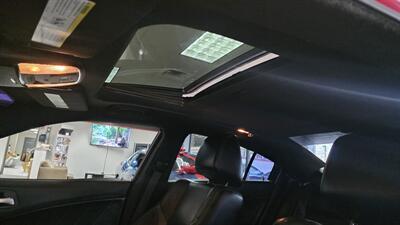 2015 Dodge Charger SXT 4DR SEDAN - Photo 20 - Hamilton, OH 45015