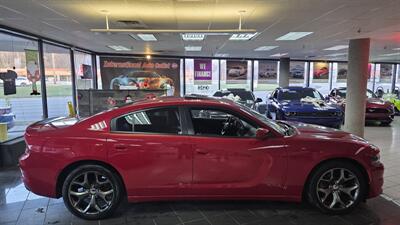 2015 Dodge Charger SXT 4DR SEDAN - Photo 5 - Hamilton, OH 45015
