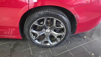 2015 Dodge Charger SXT 4DR SEDAN - Photo 32 - Hamilton, OH 45015