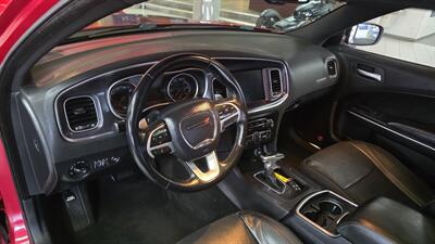 2015 Dodge Charger SXT 4DR SEDAN - Photo 11 - Hamilton, OH 45015