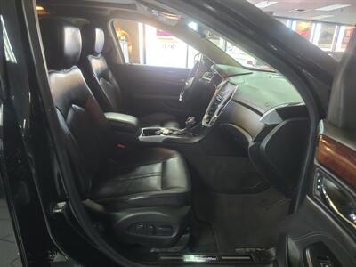 2016 Cadillac SRX Luxury Collection 4DR SUV AWD - Photo 14 - Hamilton, OH 45015